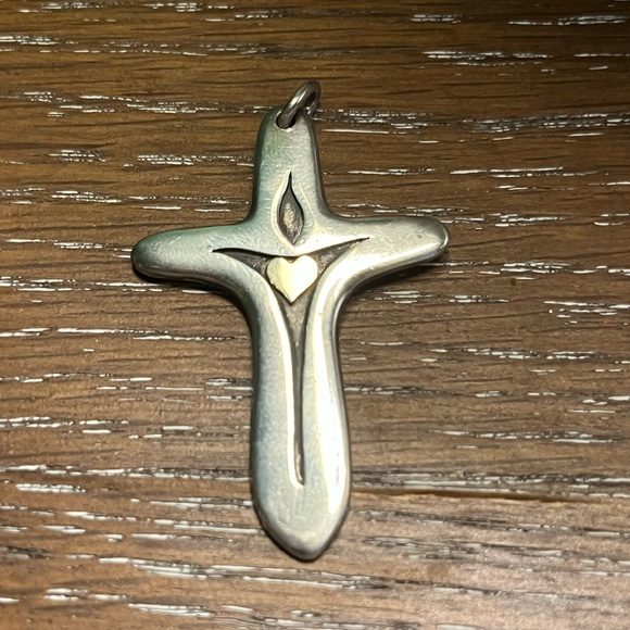 Beautiful retired James Avery sterling cross with 14K gold heart - Picture 1 of 6